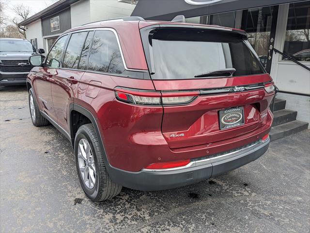 Used 2022 Jeep Grand Cherokee Limited image 3