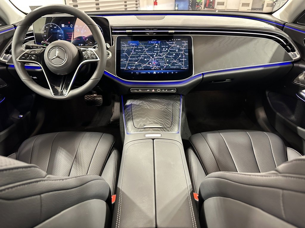 New 2026 Mercedes-Benz E 350 4MATIC Sedan image 4