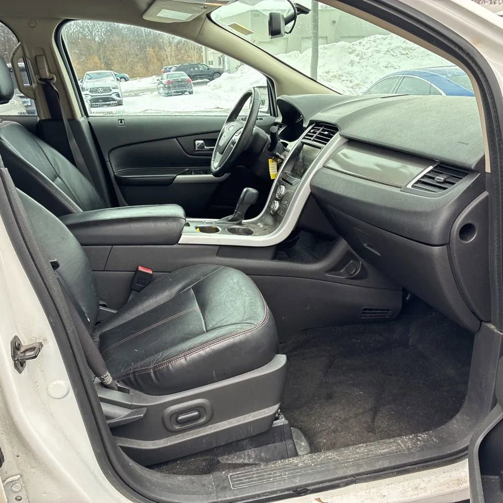 Used 2014 Ford Edge SEL w/ Equipment Group 205A image 9