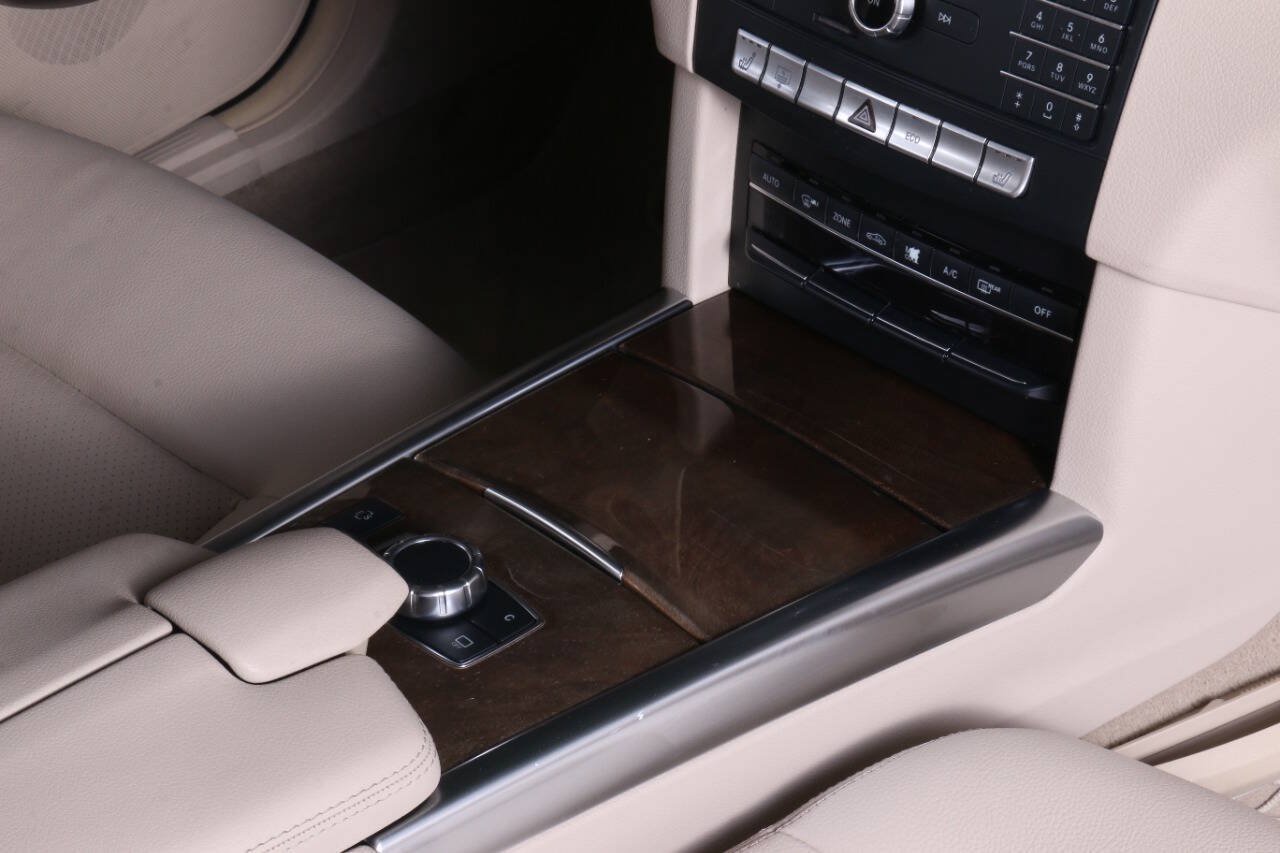 Used 2016 Mercedes-Benz E 350 Sedan image 45