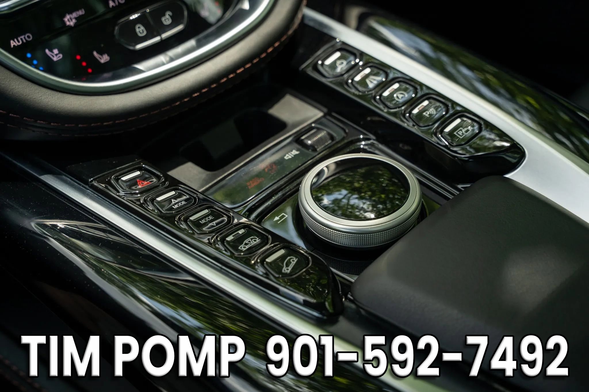 Used 2021 Aston Martin DBX image 25