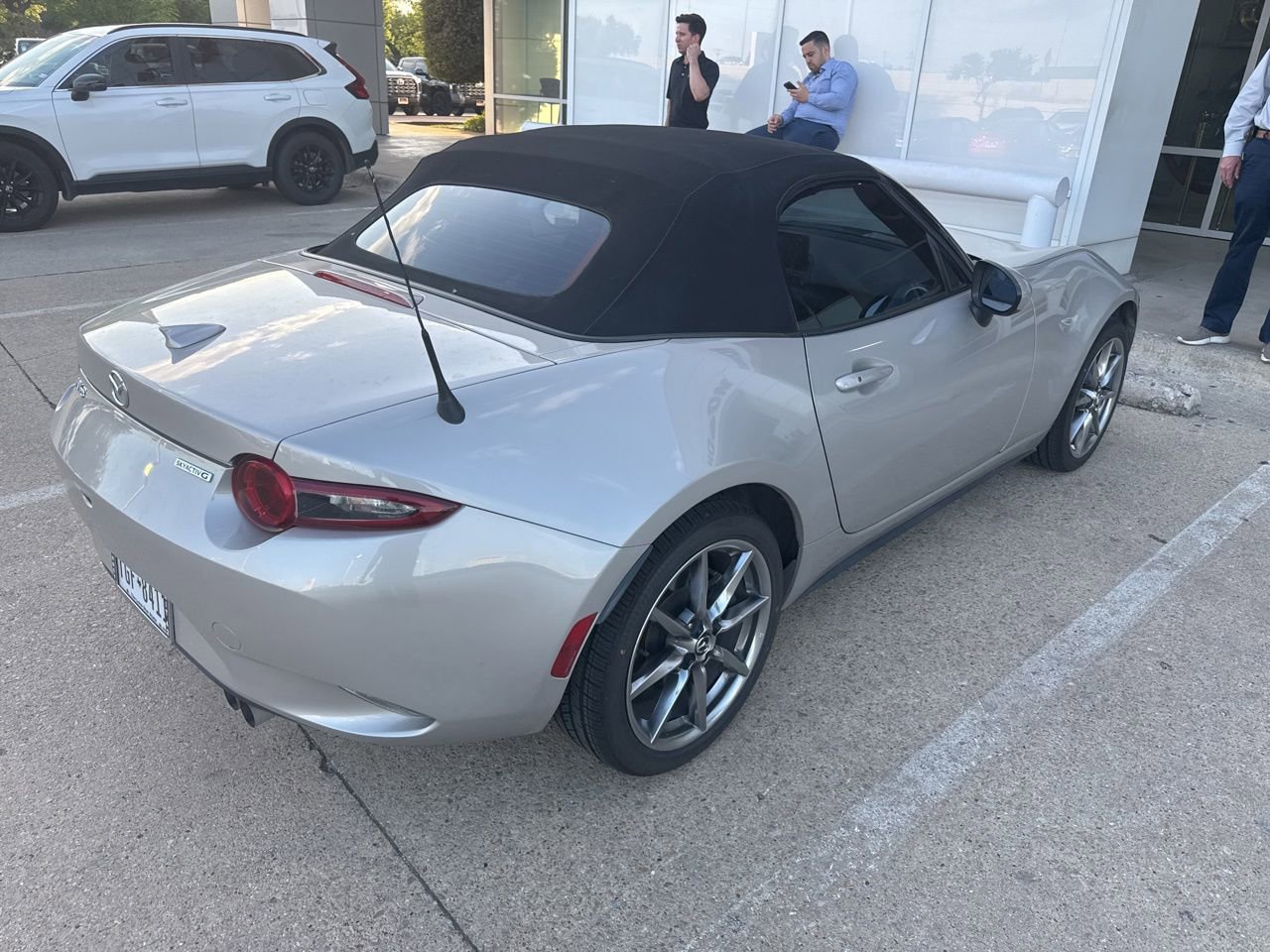 Used 2023 MAZDA MX-5 Miata Grand Touring w/ Weather Package RWD image 3