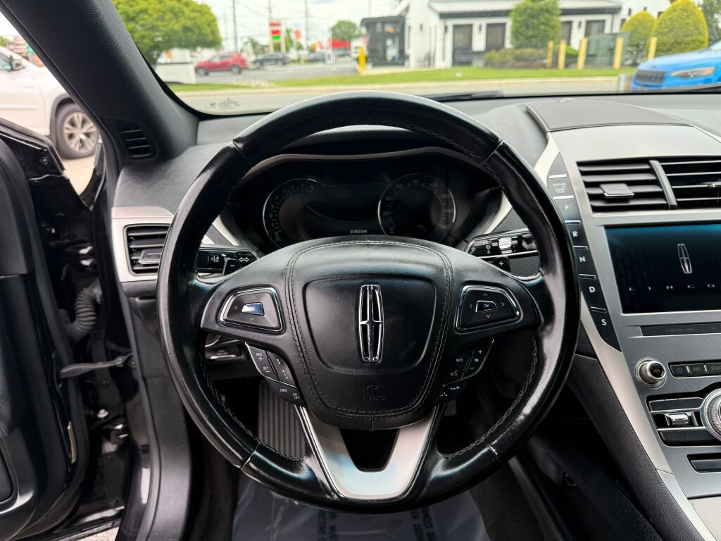Used 2020 Lincoln MKZ Standard image 13