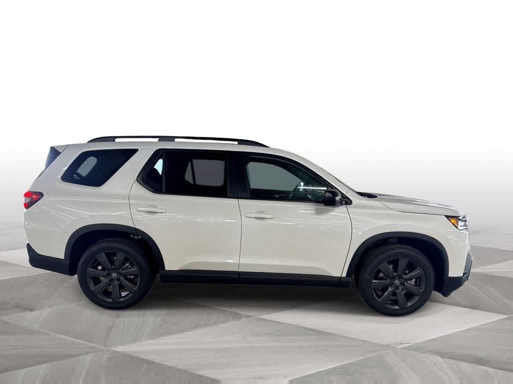New 2026 Honda Pilot Sport image 9