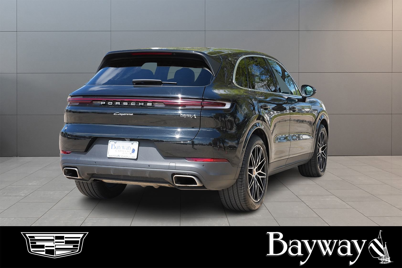 Used 2025 Porsche Cayenne image 5