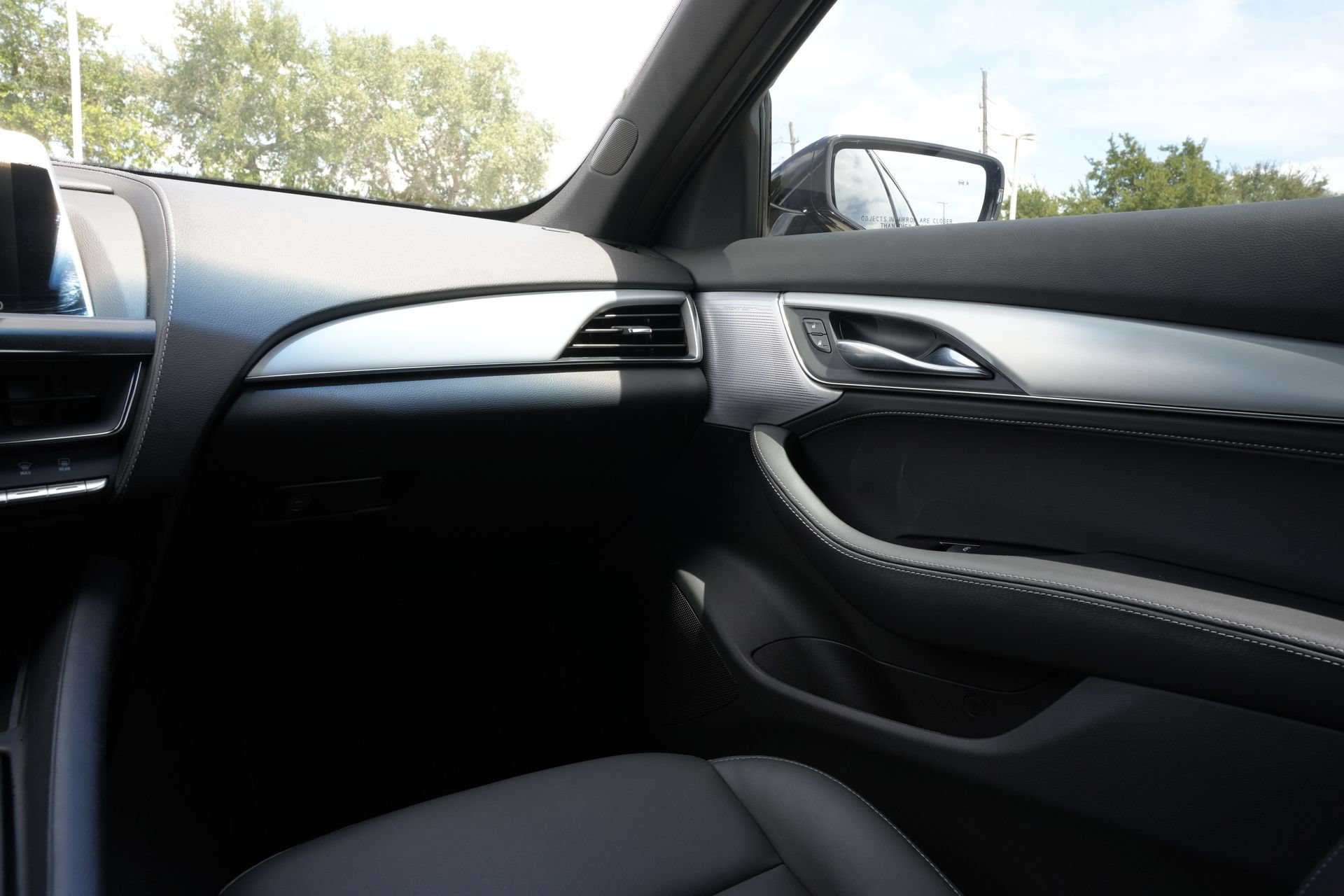 Certified 2024 Cadillac CT5 Luxury w/ Sun And Sound Package RWD image 8