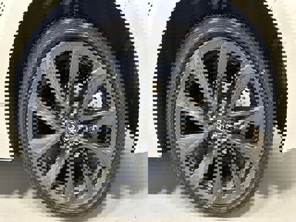 Used 2025 Toyota Corolla SE image 64