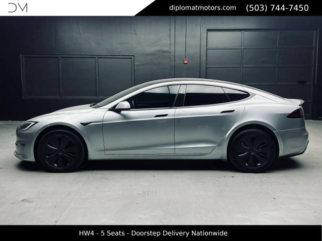 Used 2024 Tesla Model S Plaid AWD/4WD image 3