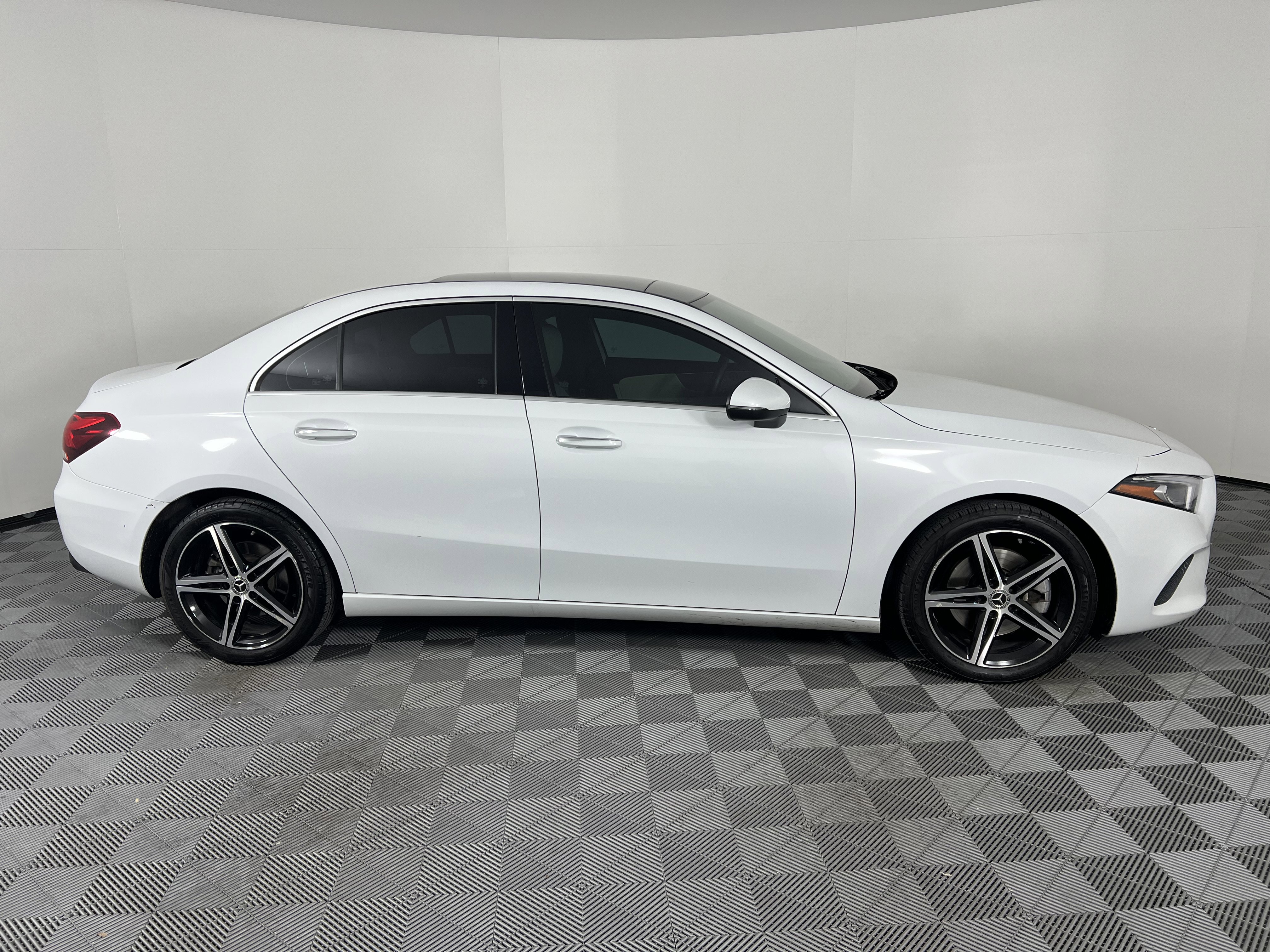 Used 2020 Mercedes-Benz A 220 4MATIC image 14
