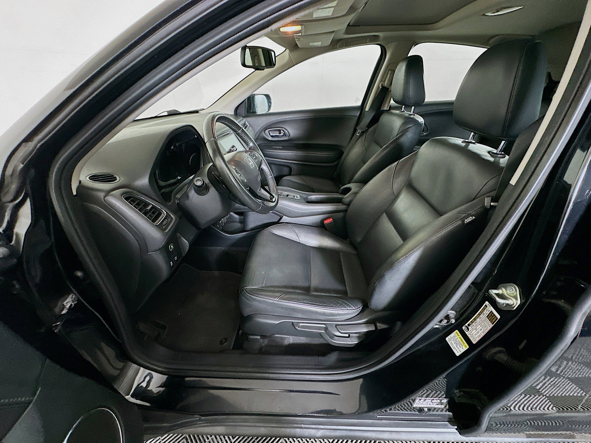 Used 2016 Honda HR-V EX-L image 13