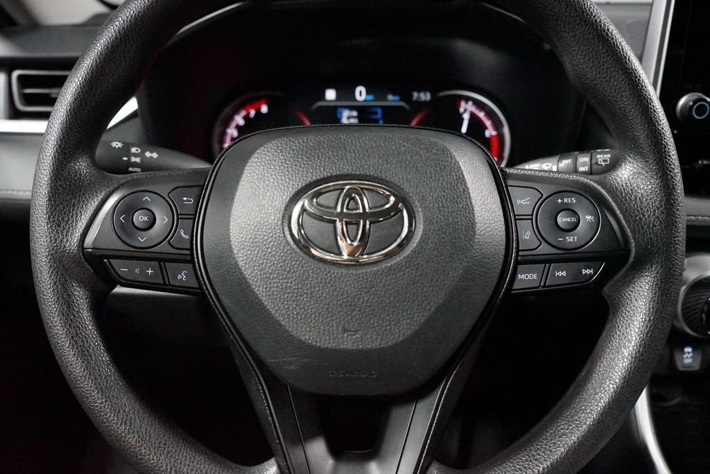Certified 2025 Toyota RAV4 XLE FWD image 12