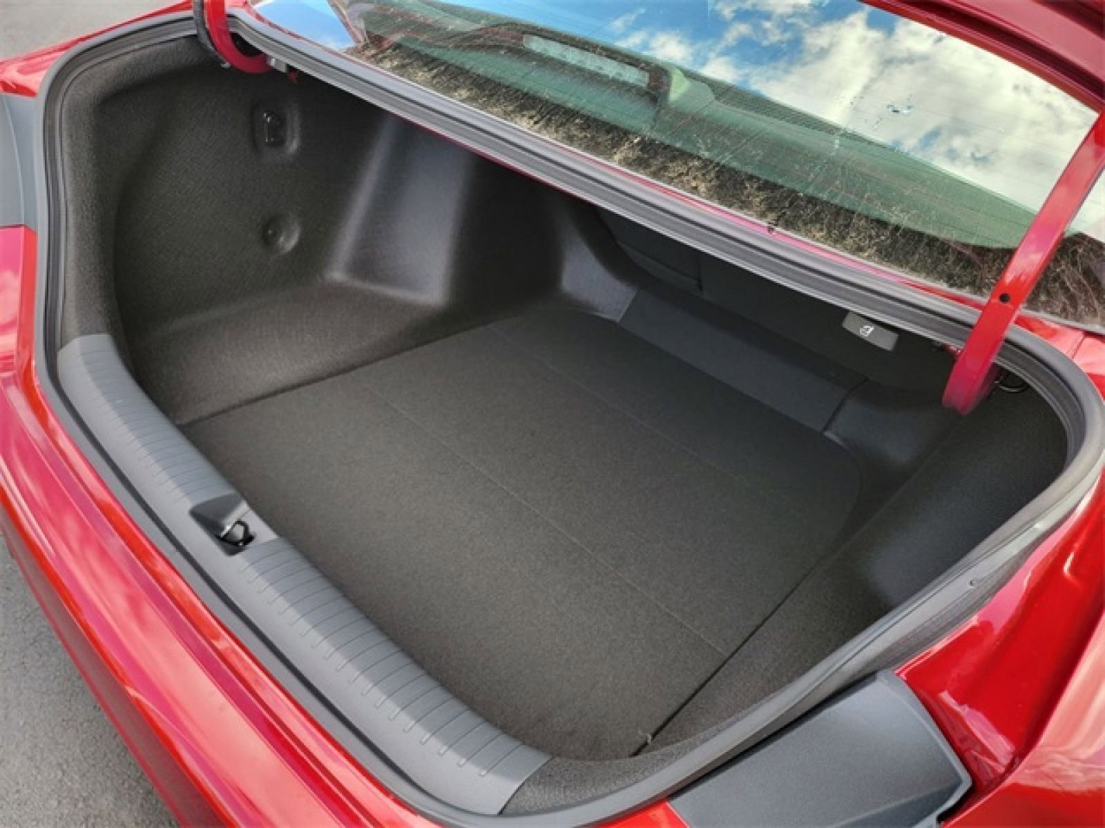 Used 2024 Honda Accord Sport image 7