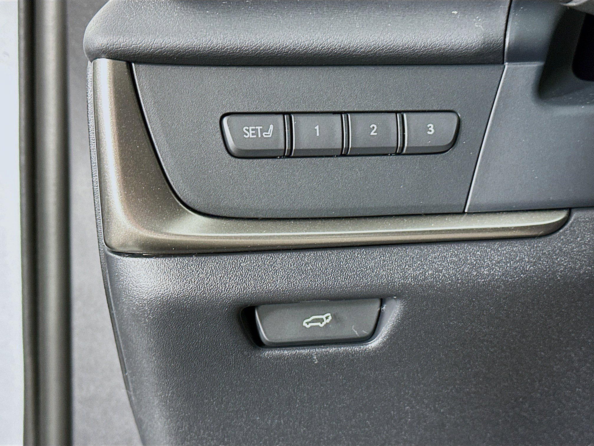 New 2026 Lexus RZ 450e AWD image 10