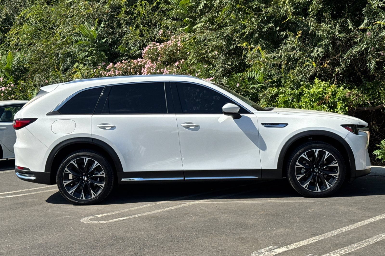 Certified 2024 MAZDA CX-90 Plug-In Hybrid w/ Premium Plus AWD/4WD image 3