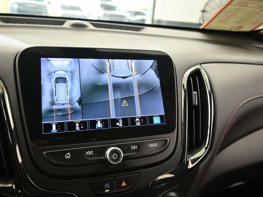 Used 2022 Chevrolet Equinox RS w/ Infotainment Package image 21