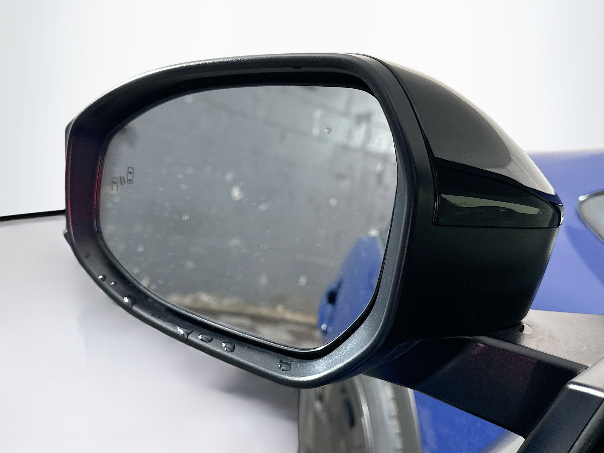 Used 2025 Toyota Prius LE image 16