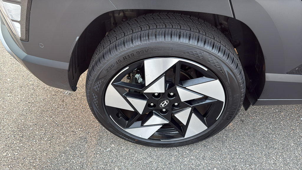 Certified 2026 Hyundai Kona Limited AWD/4WD image 9