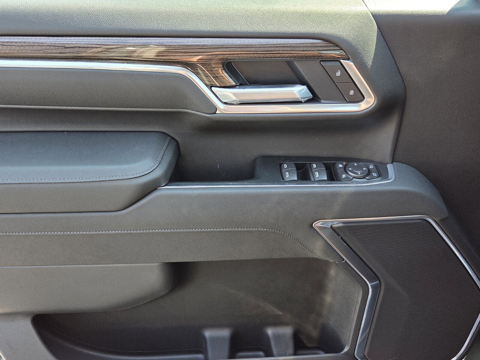 New 2026 Chevrolet Silverado 2500 LT w/ Trail Boss Package image 10