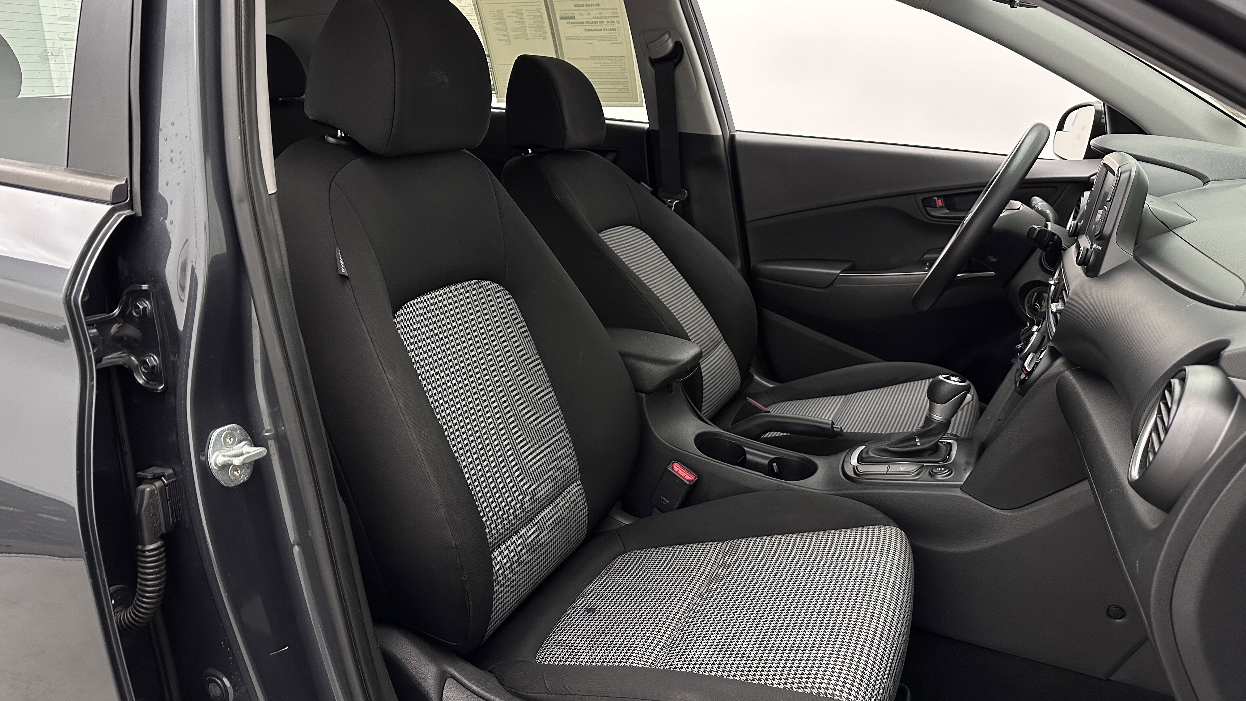 Used 2021 Hyundai Kona SE AWD/4WD image 33