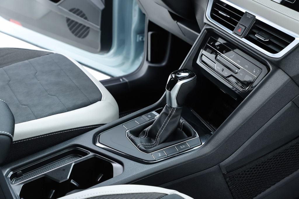 New 2026 Volkswagen Taos SE FWD image 69