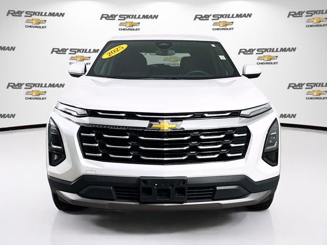 Used 2025 Chevrolet Equinox LT image 2