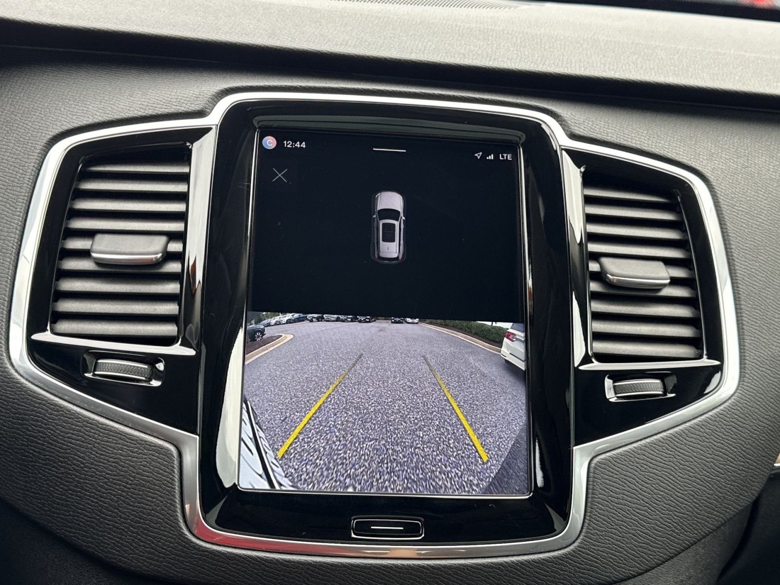 Certified 2023 Volvo XC90 B6 Plus w/ Protection Package Premier AWD/4WD image 19