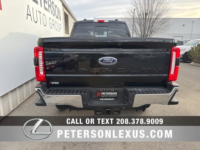 Used 2025 Ford F250 Lariat w/ FX4 Off-Road Package image 4