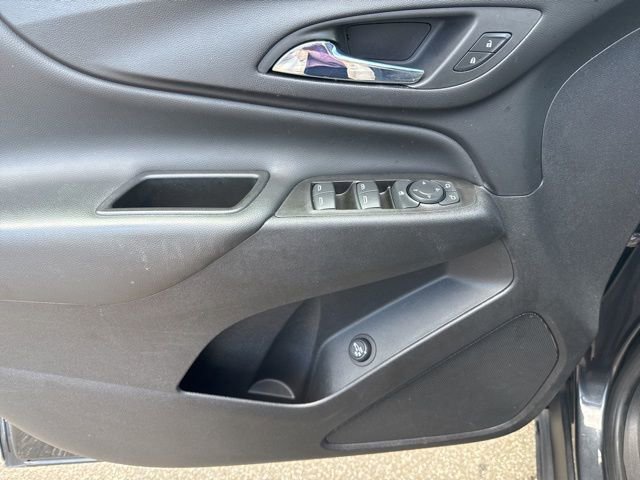 Used 2022 Chevrolet Equinox LT AWD/4WD image 16