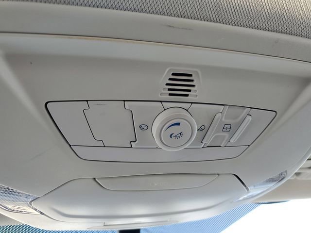 Used 2016 Ford Focus SE w/ Equipment Group 201A FWD image 28