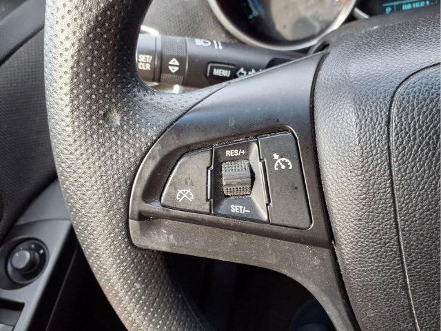 Used 2012 Chevrolet Cruze LT FWD image 10