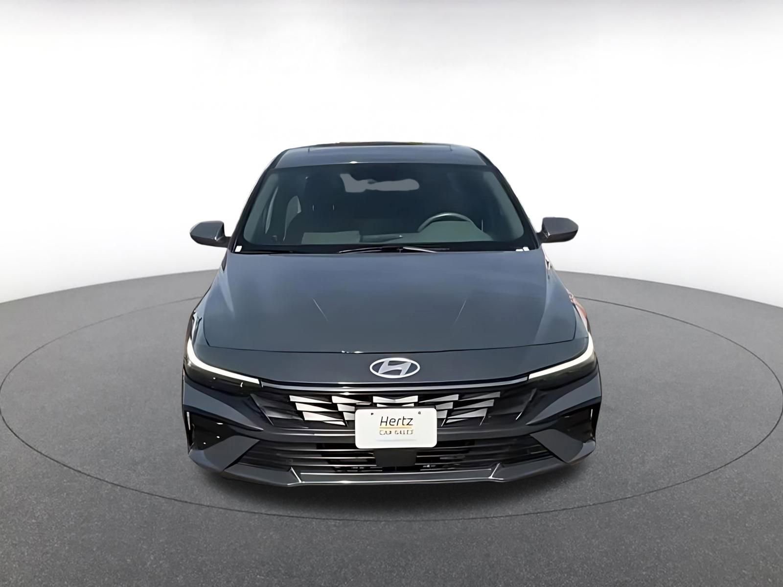 Used 2025 Hyundai Elantra SEL image 4