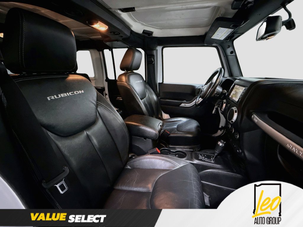 Used 2015 Jeep Wrangler Unlimited Rubicon AWD/4WD image 27
