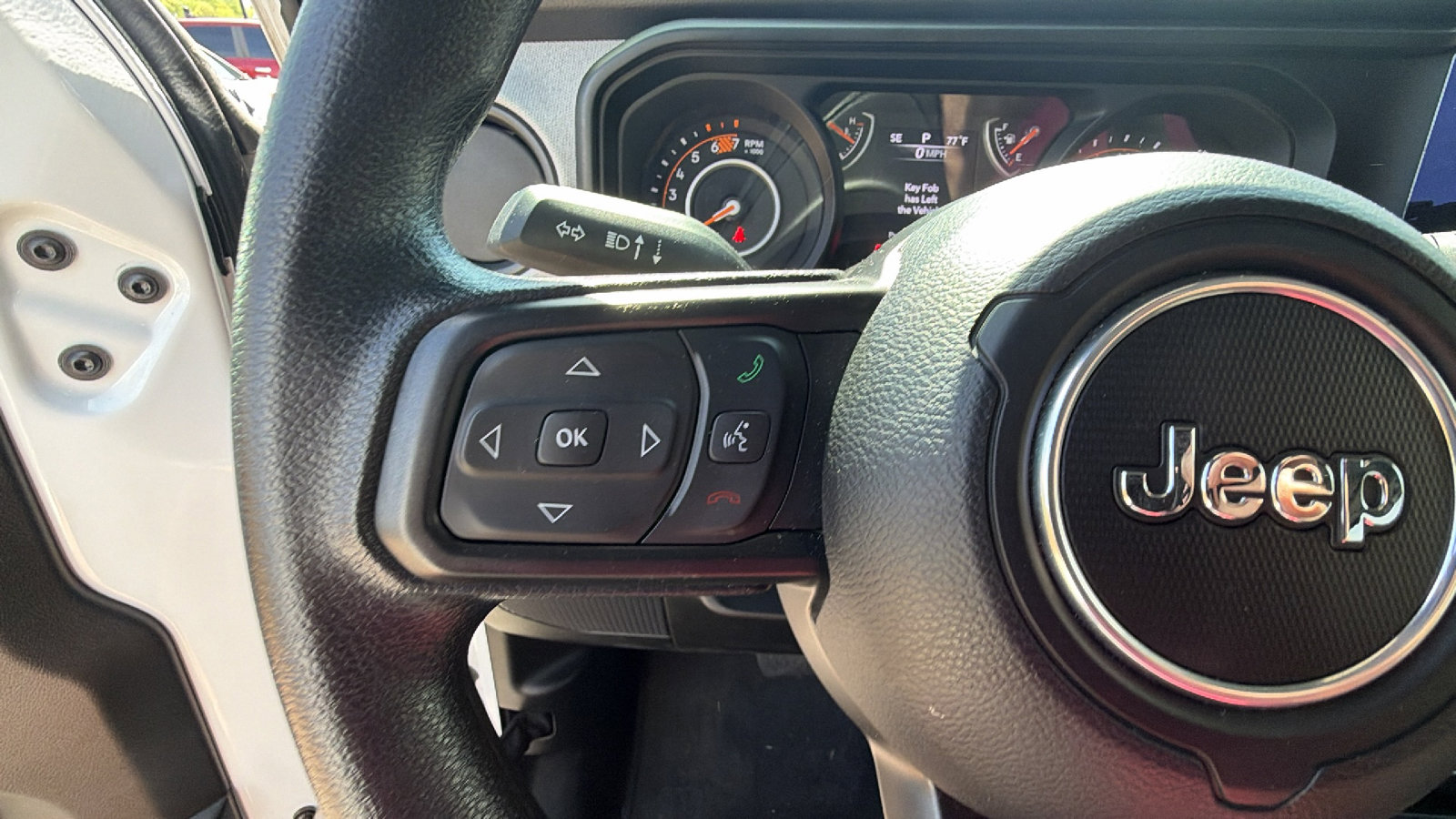 Used 2025 Jeep Wrangler Sport image 27