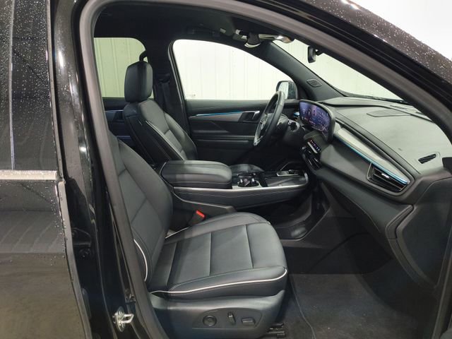 Used 2025 Buick Enclave Preferred AWD/4WD image 29
