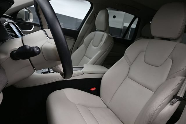 Used 2023 Volvo XC90 B6 Plus w/ Protection Package AWD/4WD image 10