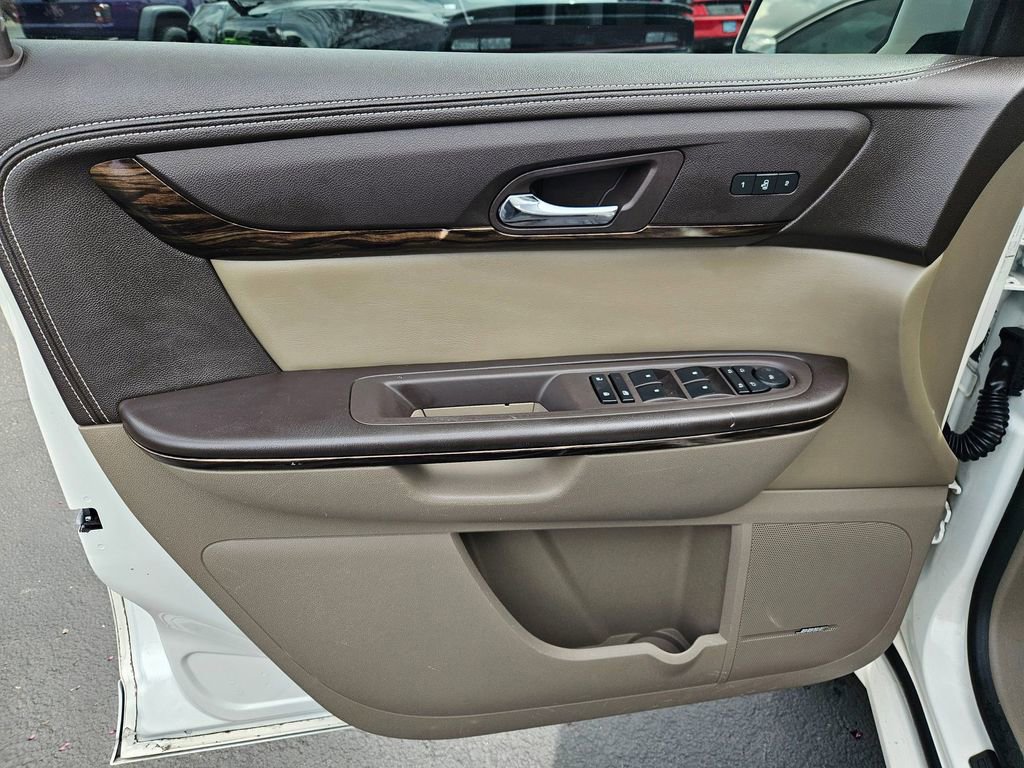 Used 2014 GMC Acadia Denali image 10