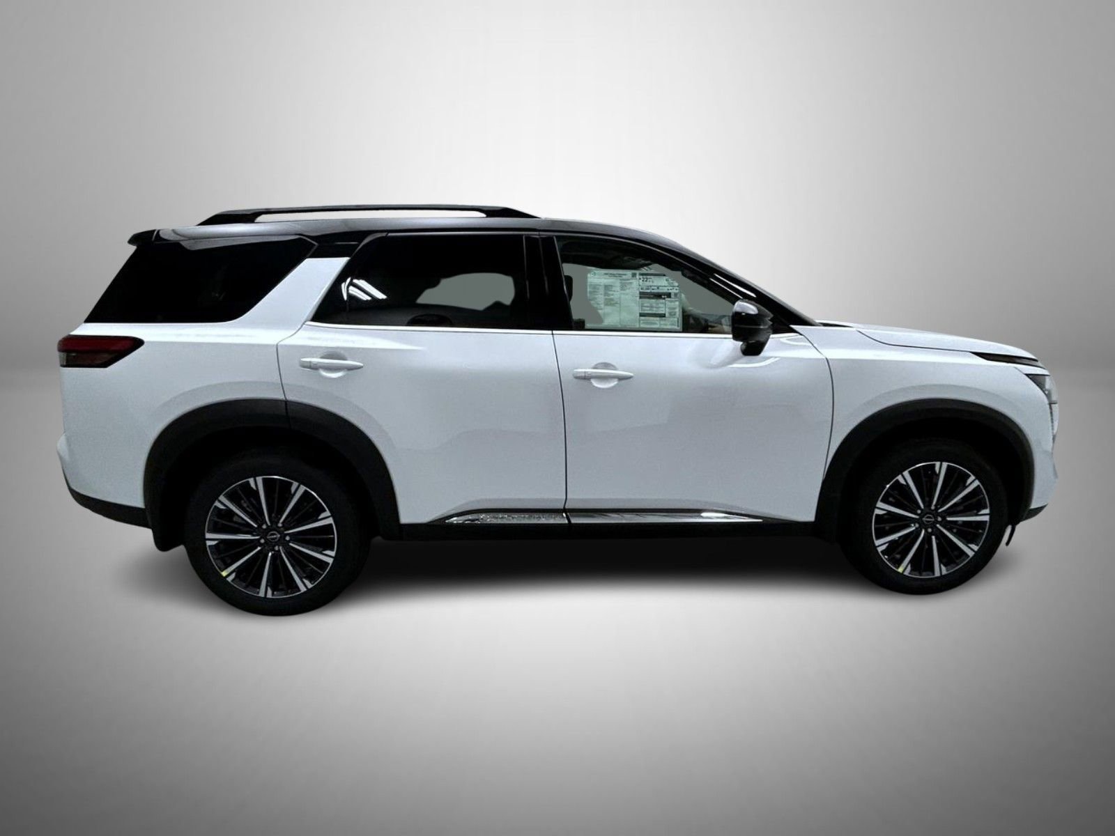 New 2026 Nissan Pathfinder Platinum AWD/4WD image 4
