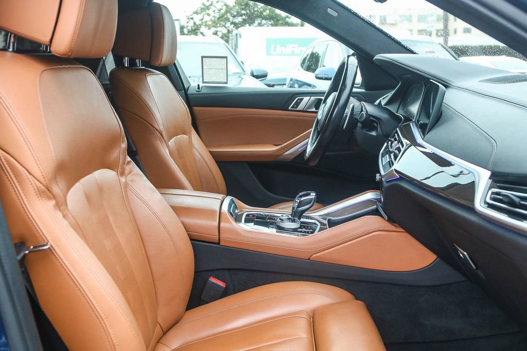 Certified 2022 BMW X6 xDrive40i w/ Executive Package image 18