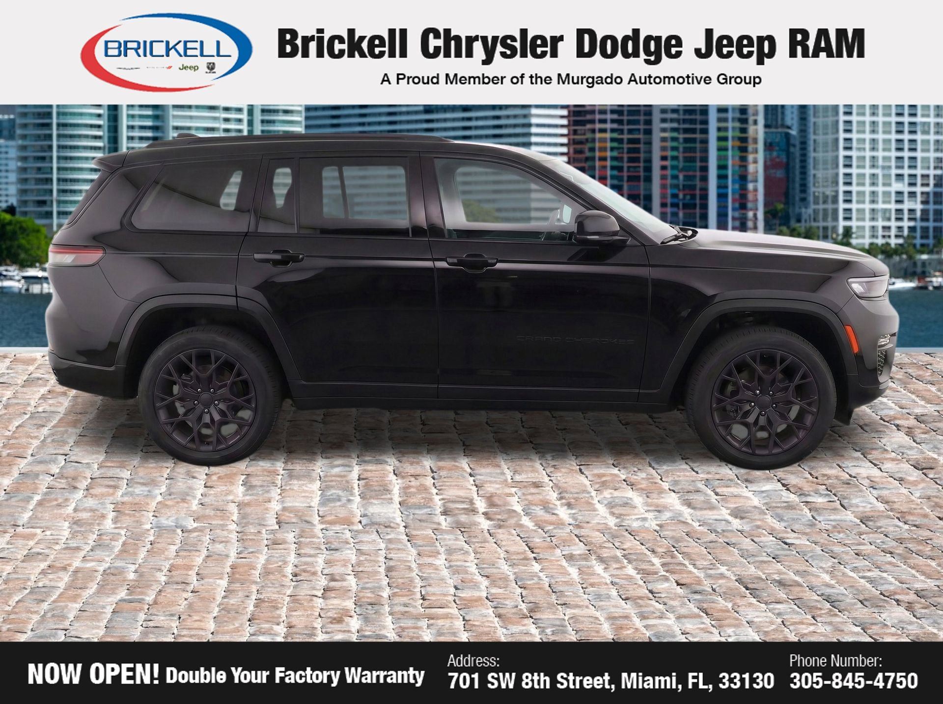 Used 2023 Jeep Grand Cherokee L Summit AWD/4WD image 9