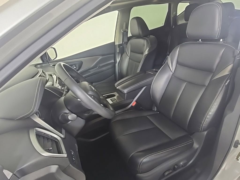 Used 2023 Nissan Murano SL w/ SL Moonroof Package image 16