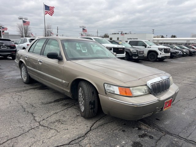 Used 2002 Mercury Grand Marquis GS image 3