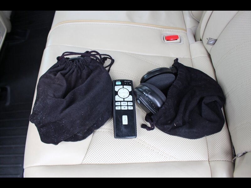 Used 2015 INFINITI QX60 Luxe w/ Premium Plus Package AWD/4WD image 33