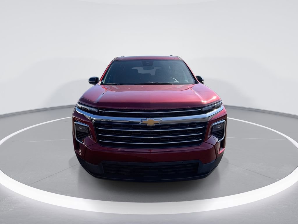 New 2025 Chevrolet Traverse LT w/ Enhanced Driving Package FWD image 3