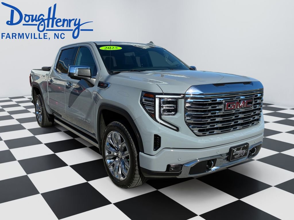 Used 2025 GMC Sierra 1500 Denali w/ Denali Reserve Package AWD/4WD image 7