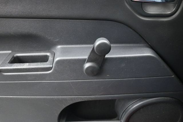 Used 2016 Jeep Patriot Sport FWD image 23