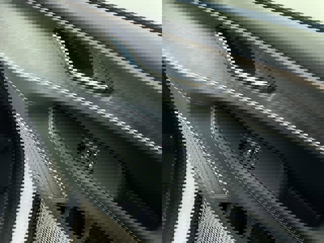 Used 2024 Jeep Grand Cherokee Limited 4xe image 29