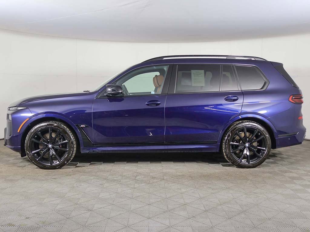 Used 2024 BMW X7 M60i image 20