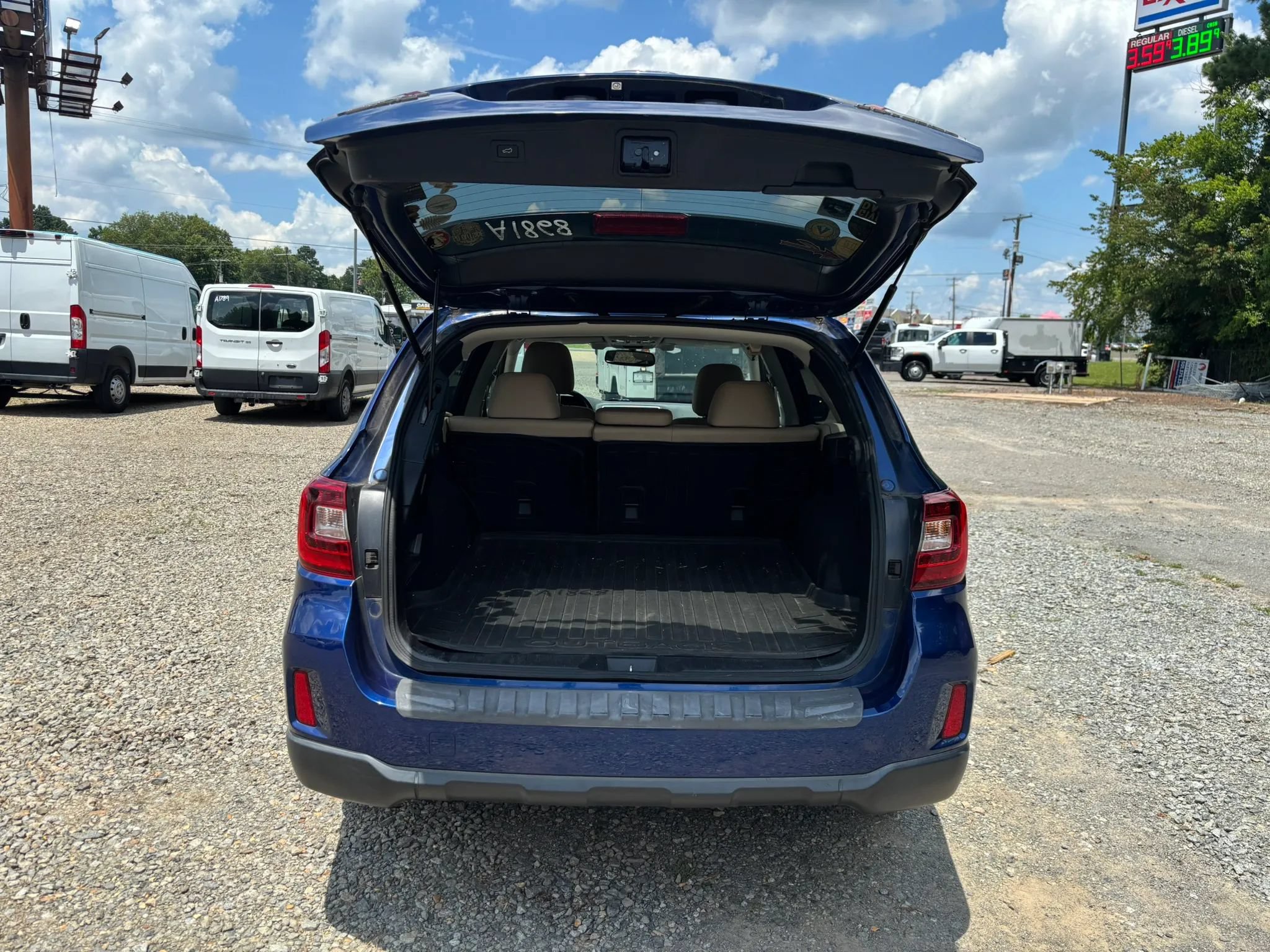 Used 2016 Subaru Outback 2.5i Limited AWD/4WD image 14