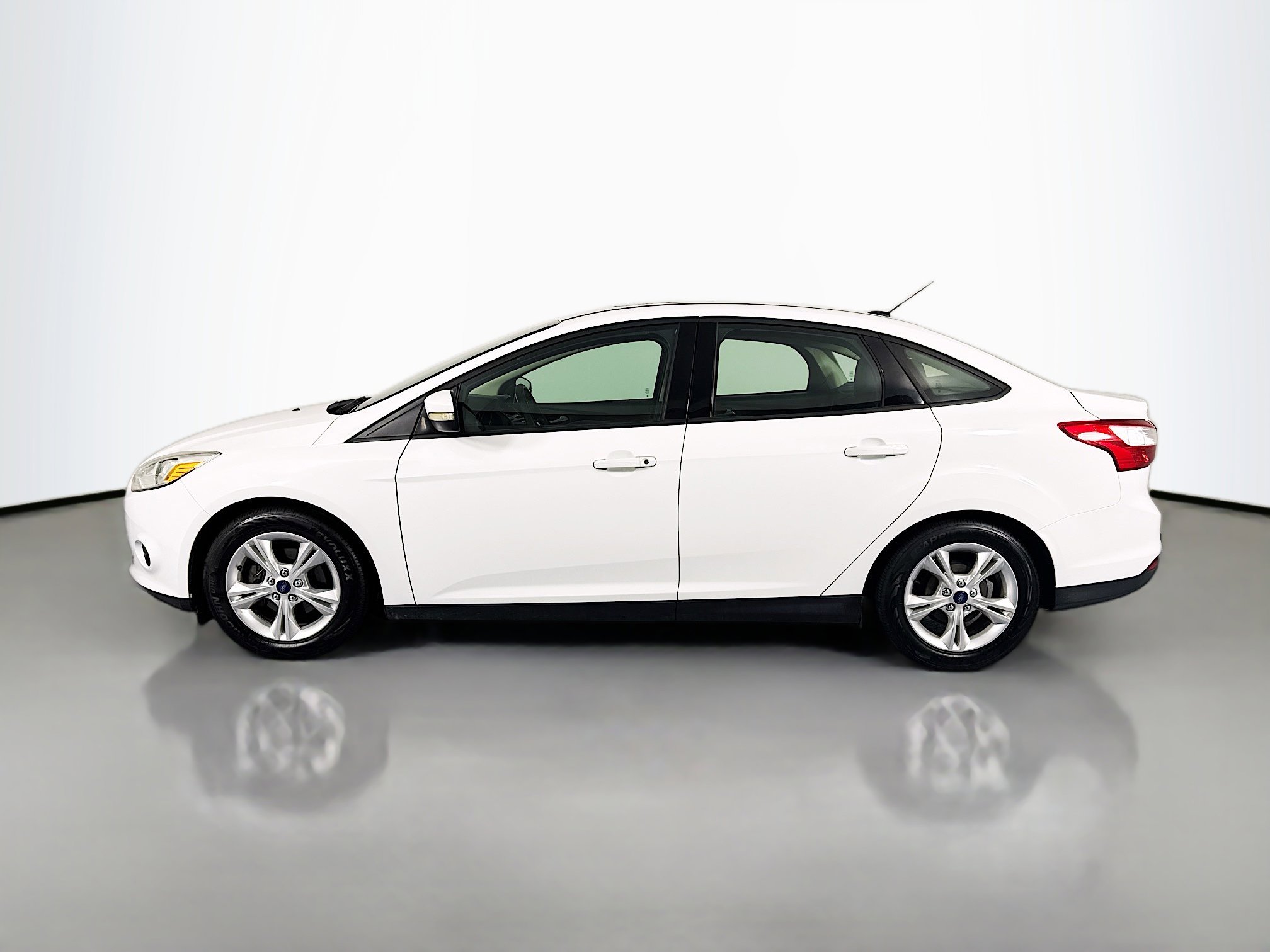 Used 2014 Ford Focus SE FWD image 8
