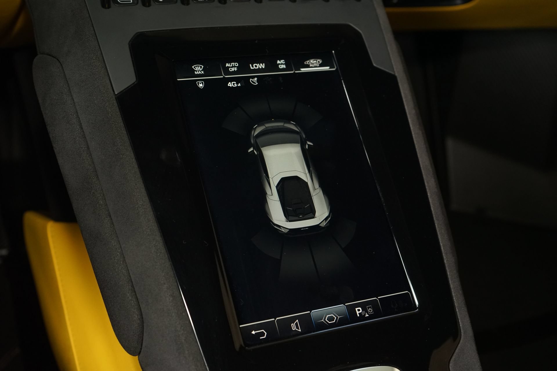 Used 2023 Lamborghini Huracan Tecnica RWD image 17